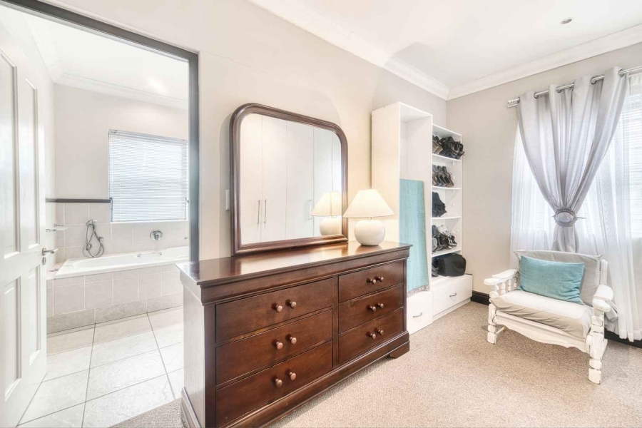 4 Bedroom Property for Sale in Hermanus Heights Western Cape